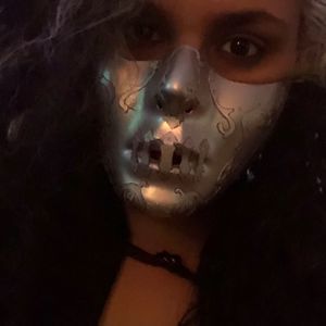 Meet your Posher, Destiny